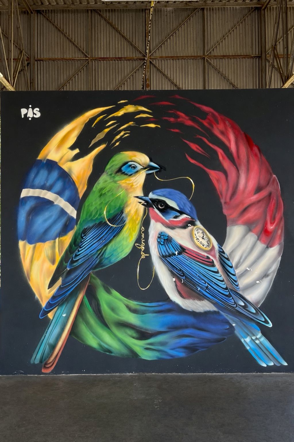 Mural decorativo celebra os 60 anos de Ponte Internacional da Amizade